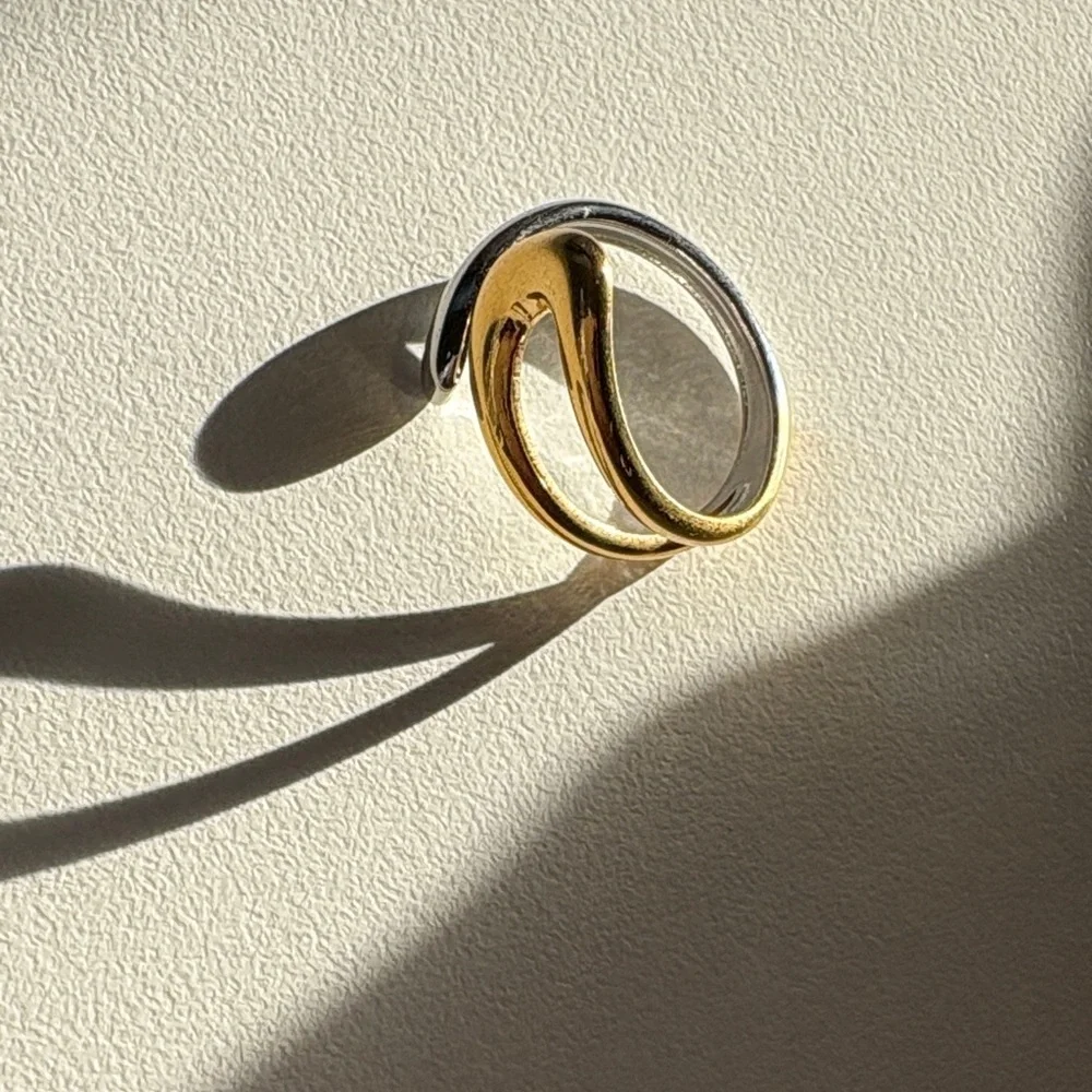Elegant Gold and Silver Women's Rings Set